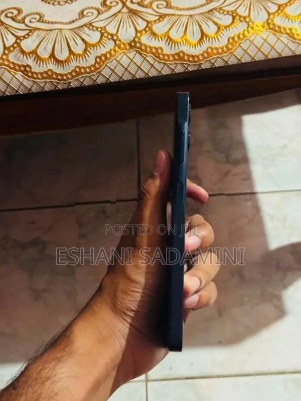 Samsung Galaxy A06 (Used)