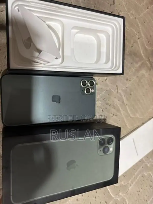 Apple iPhone 11 Pro Max 256GB (Used)