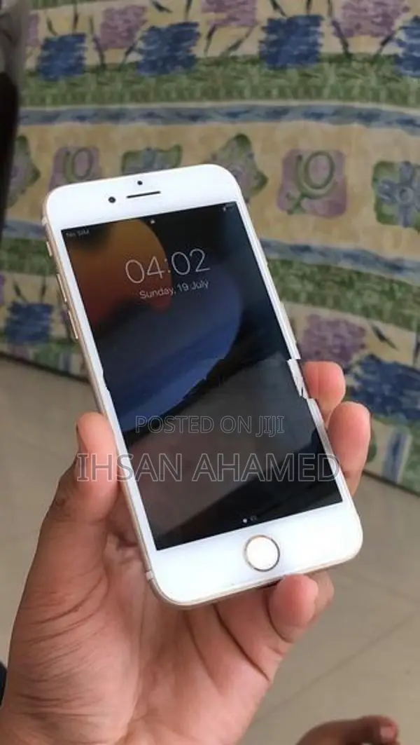 Apple iPhone 7 (Used)