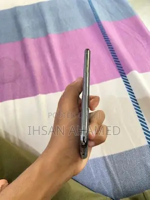 Apple iPhone X (Used)