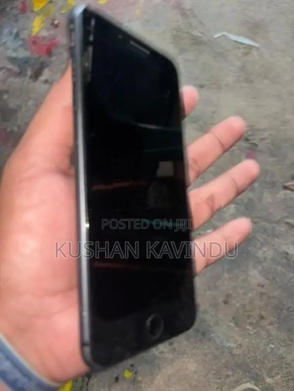 Apple iPhone 8 Plus (Used)