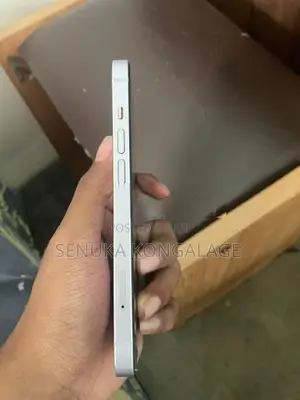 Apple iPhone 14 (Used)