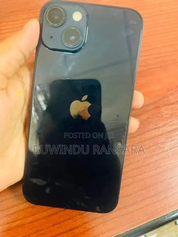 Apple iPhone 13 (Used)