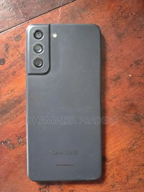 Samsung Galaxy S21 FE 5G (Used)