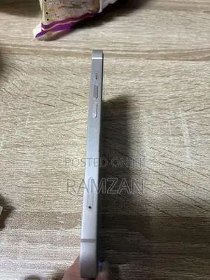 Apple iPhone 13 I phone 256gb (Used)