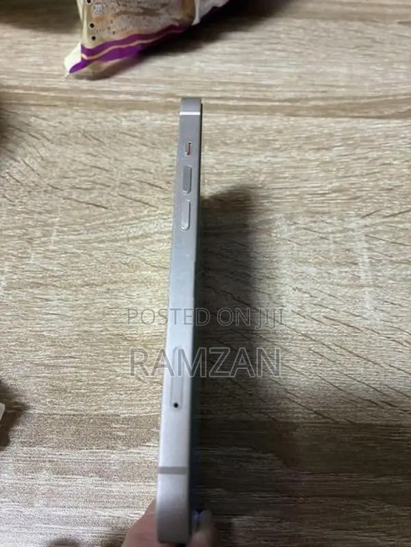 Apple iPhone 13 I phone 256gb (Used)