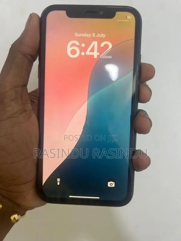 Apple iPhone XR (Used)