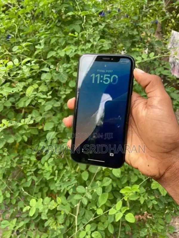 Apple iPhone XR (Used)
