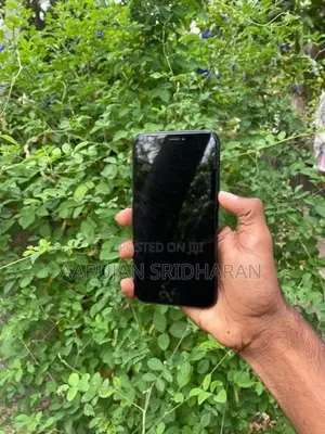 Apple iPhone XR (Used)