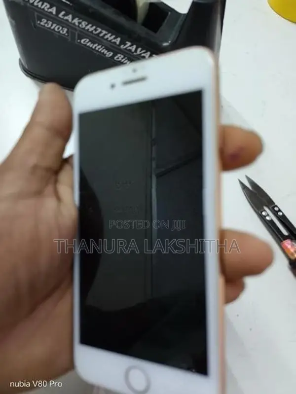 Apple iPhone 8 (Used)