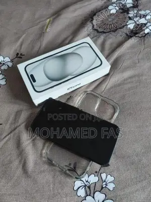 Apple iPhone 15 Black (Used)