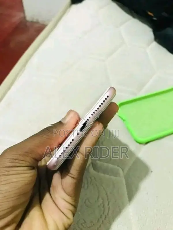 Apple iPhone 7 Plus (Used)