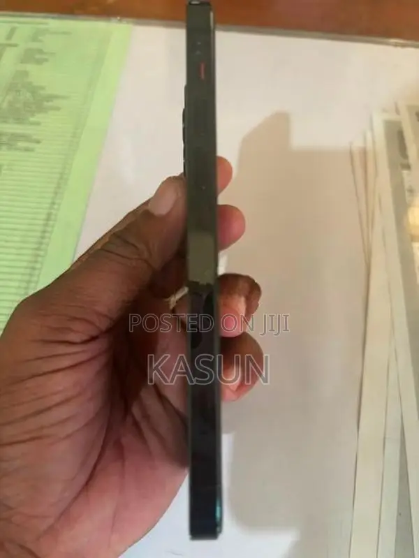 Apple iPhone 12 Pro (Used)