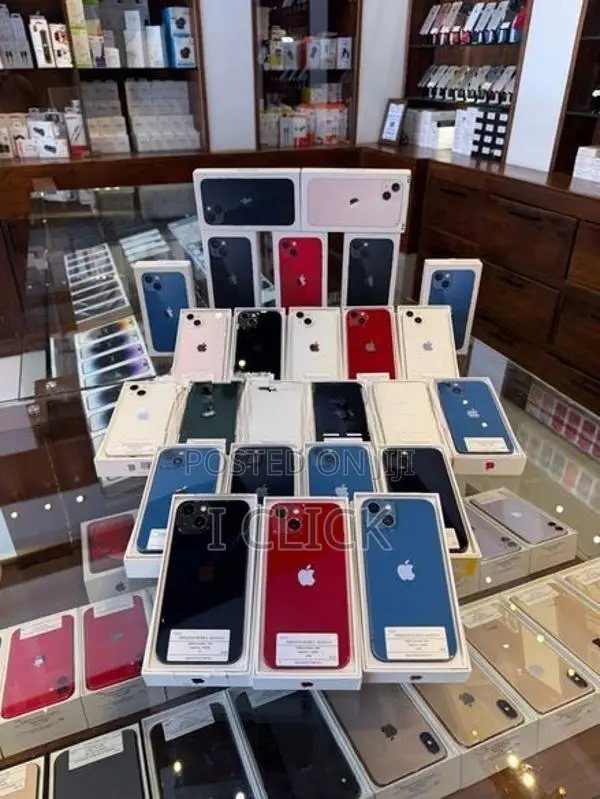 Apple iPhone 13 128GB (Used)