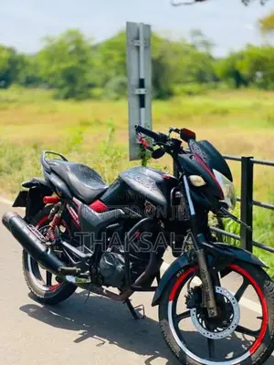 Hero Hunk 2012 Motorbike (Used)