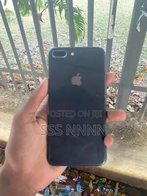 Apple iPhone 8 Plus (Used)