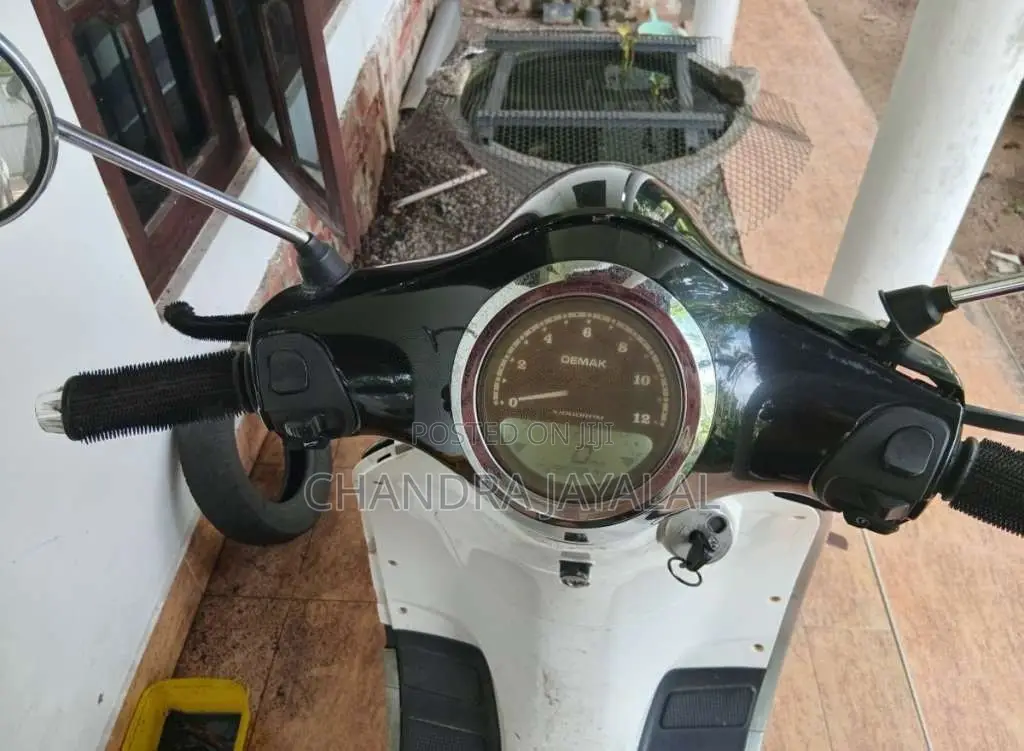 Demak Transtar 2016 Motorbike (Used)