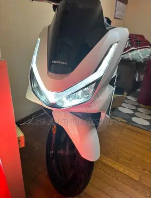 Honda Pcx 160 2026 Motorbike Brand New