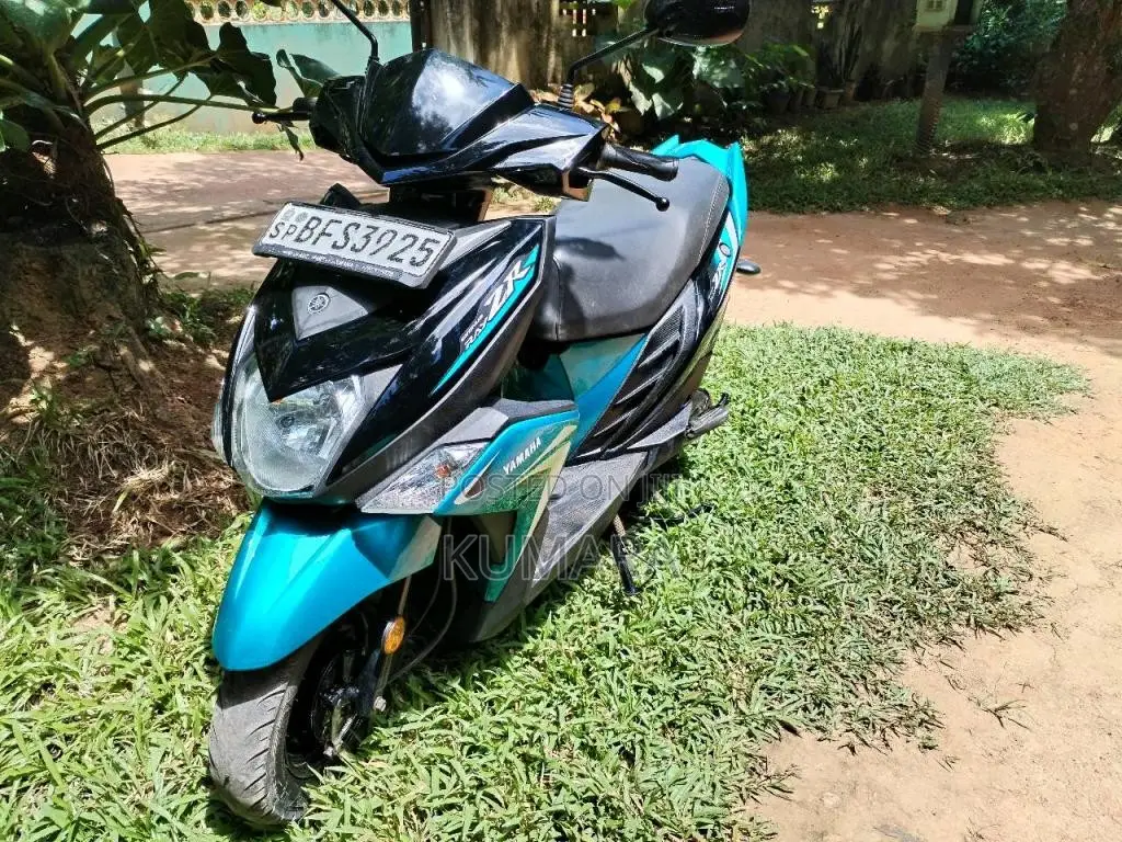 Yamaha ZR 2017 Motorbike (Used)