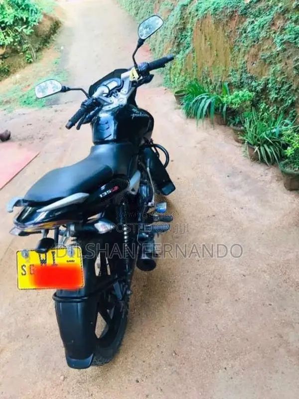 Bajaj Pulsar 2011 Motorbike (Used)