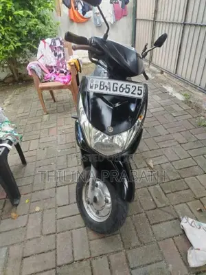 Yamaha Ray 2013 Motorbike (Used)