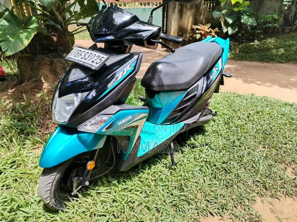 Yamaha ZR 2017 Motorbike (Used)