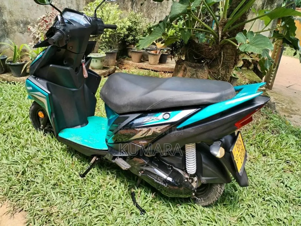 Yamaha ZR 2017 Motorbike (Used)