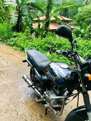 Bajaj CT-100 2012 Motorbike (Used)