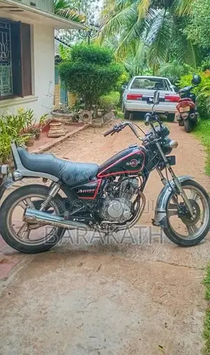 Other Daelim VC125 2002 Motorbike (Used)