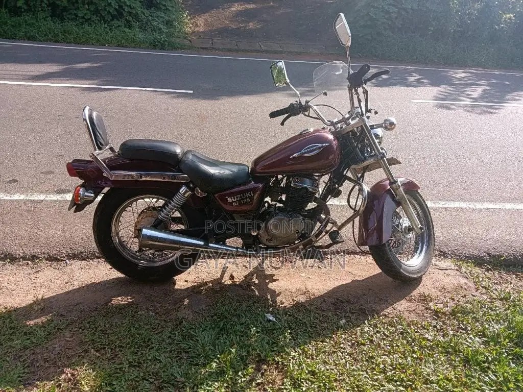 Suzuki GZ125 2000 Motorbike (Used)