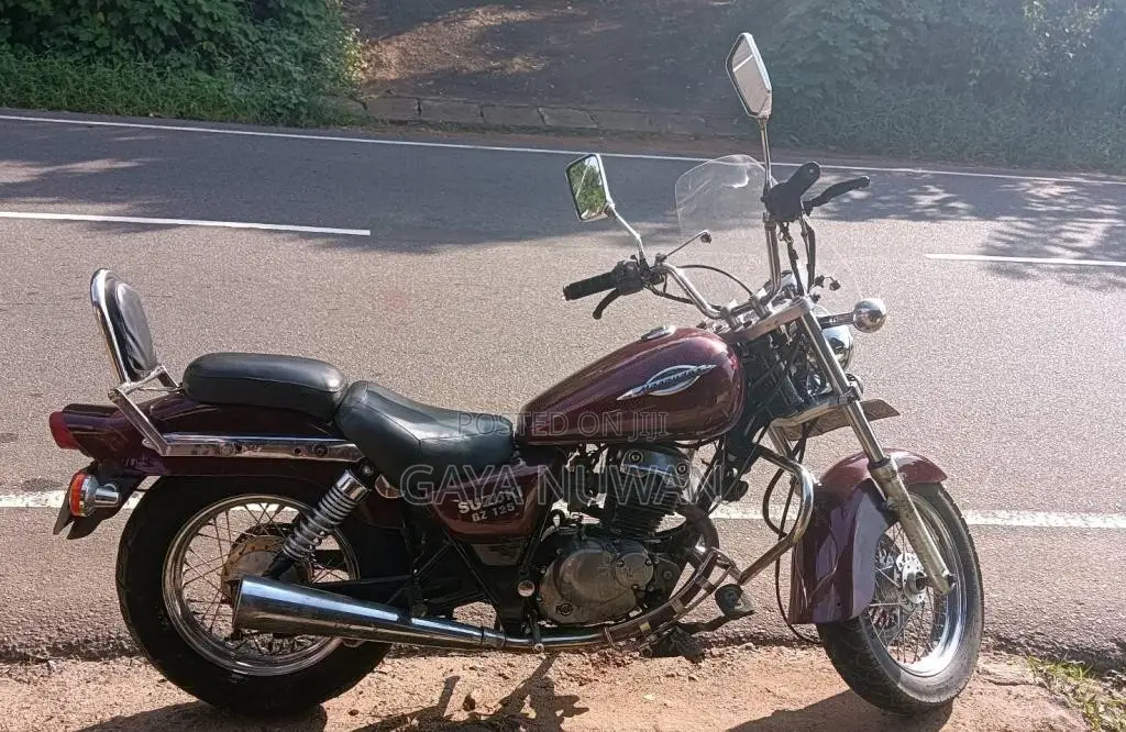 Suzuki GZ125 2000 Motorbike (Used)