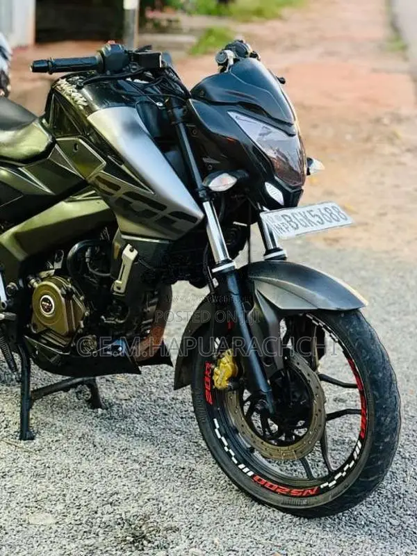 Bajaj Pulsar NS200 2018 Motorbike (Used)