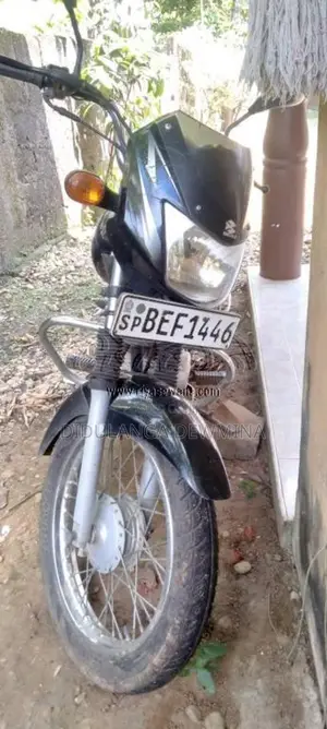 Bajaj CT-100 2016 Motorbike (Used)