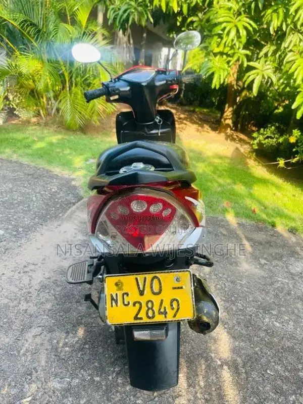 TVS Scooty Streak 2010 Motorbike (Used)