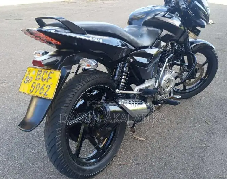 Bajaj Pulsar 150 2015 Motorbike (Used)