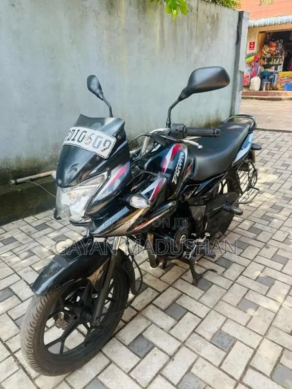 Bajaj Discover 150 2016 Motorbike (Used)