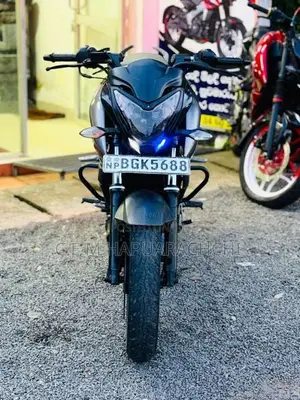 Bajaj Pulsar NS200 2018 Motorbike (Used)