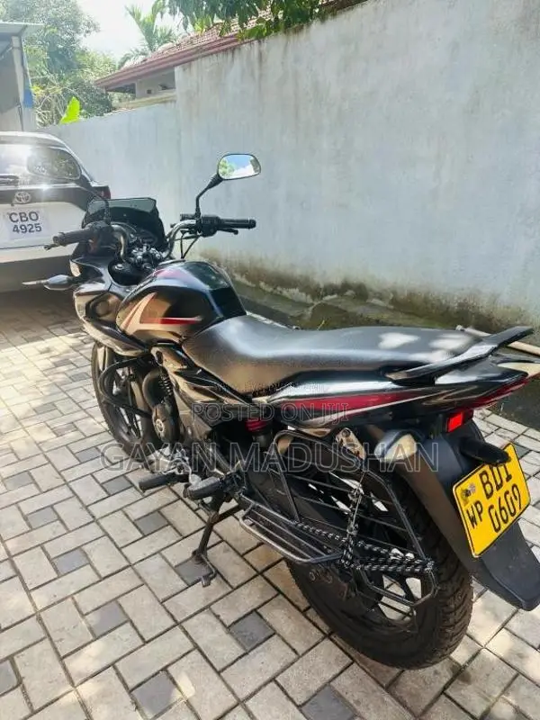 Bajaj Discover 150 2016 Motorbike (Used)