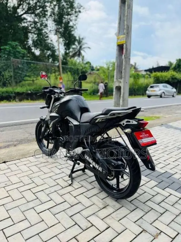 Yamaha FZ 2018 Motorbike (Used)