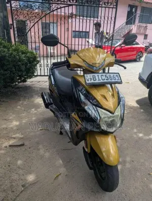 Honda Dio Dx 2019 Motorbike (Used)
