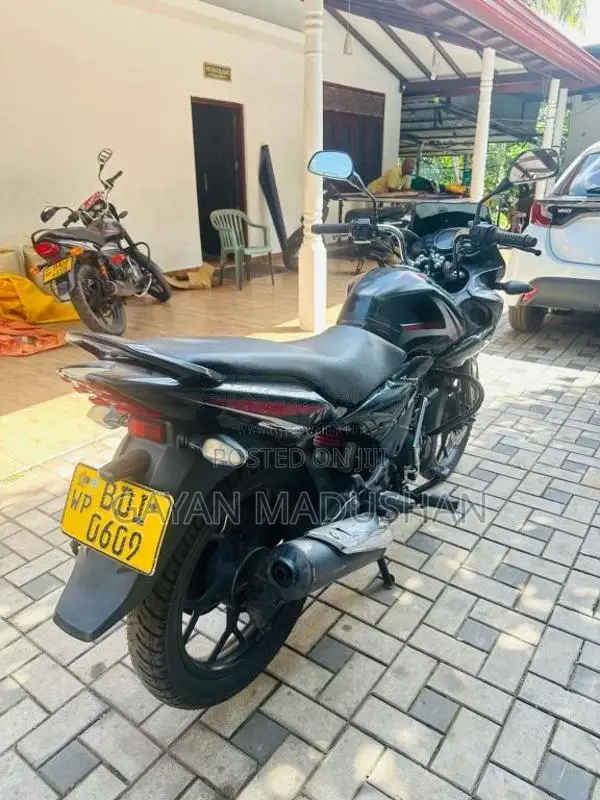 Bajaj Discover 150 2016 Motorbike (Used)