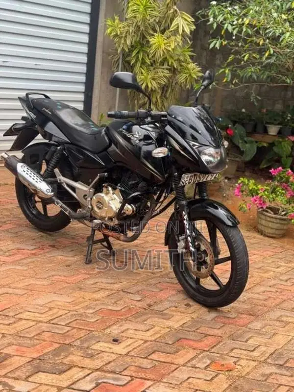 Bajaj Pulsar 2016 Motorbike (Used)
