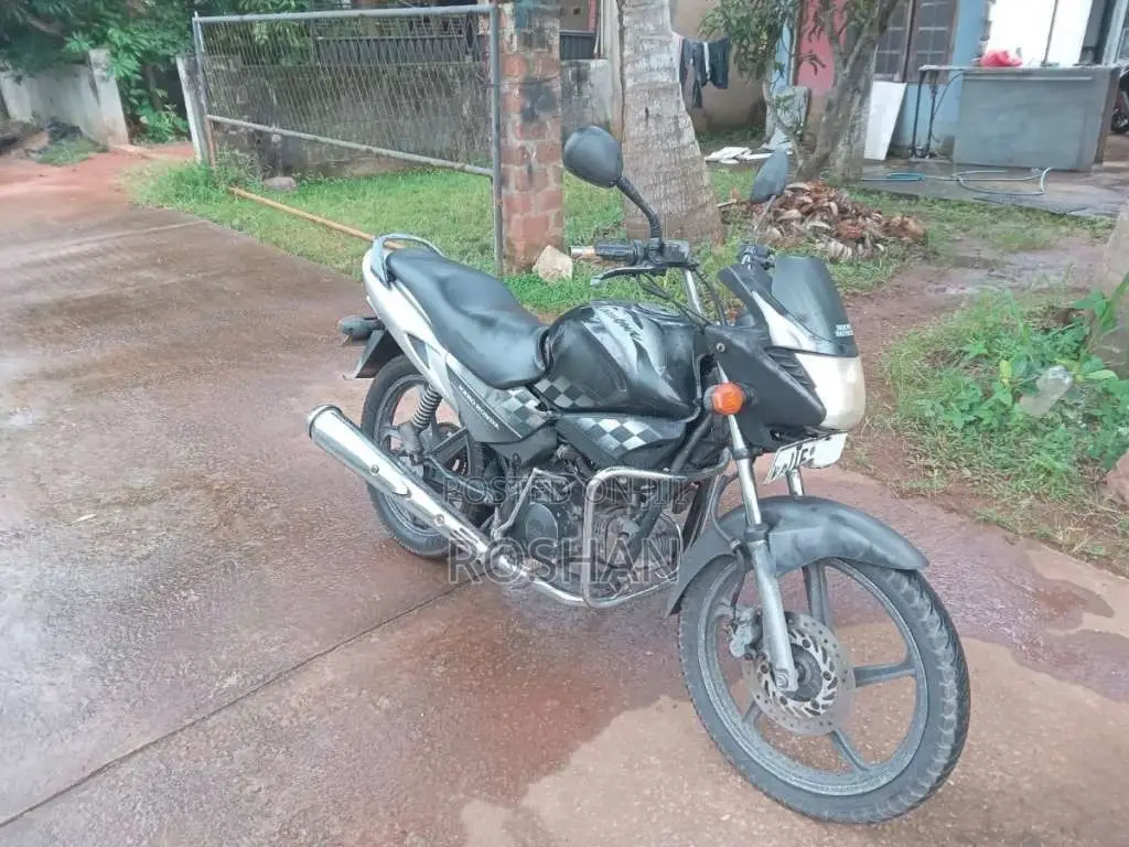 Hero-Honda Glamour 2008 Motorbike (Used)