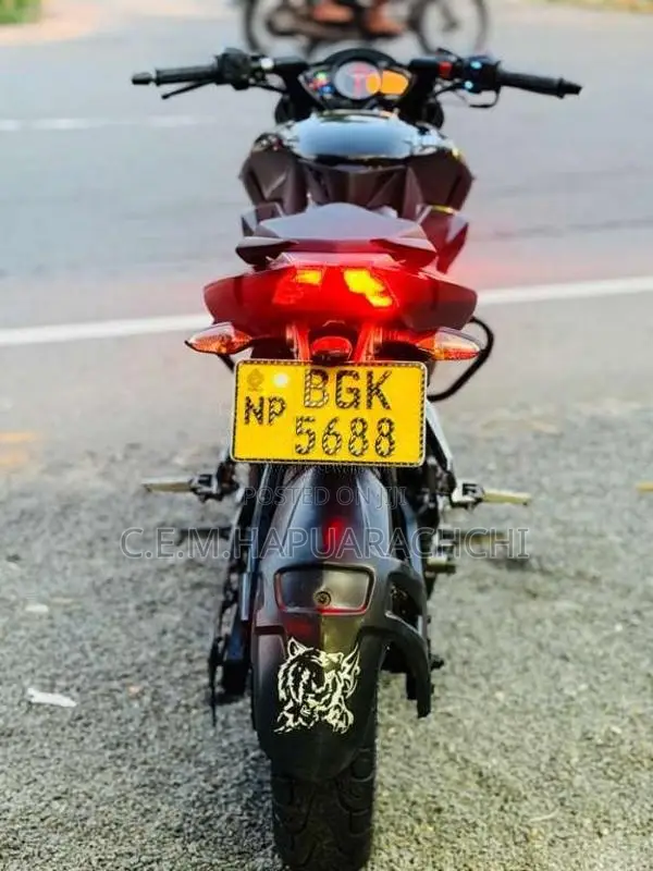 Bajaj Pulsar NS200 2018 Motorbike (Used)