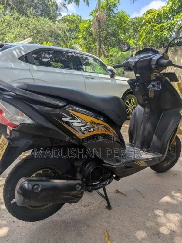 Honda Dio Dx 2019 Motorbike (Used)