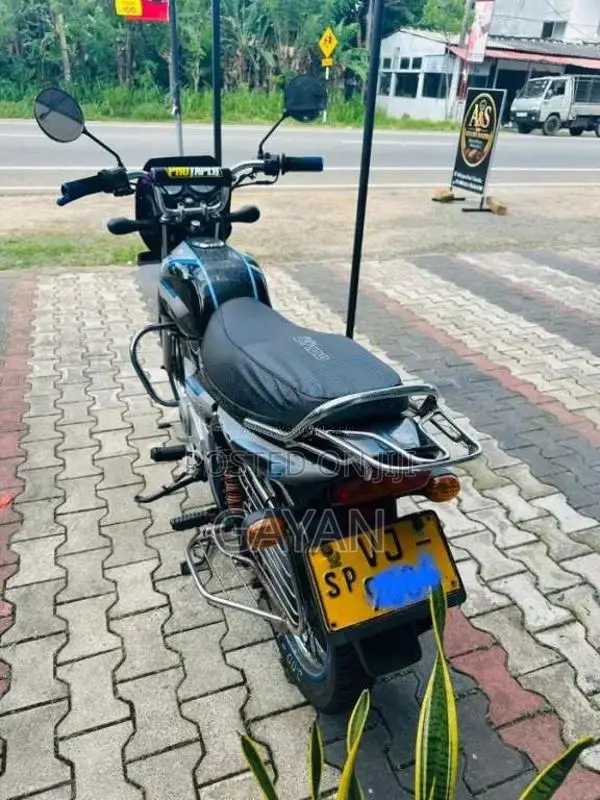 Bajaj CT-100 2009 Motorbike (Used)