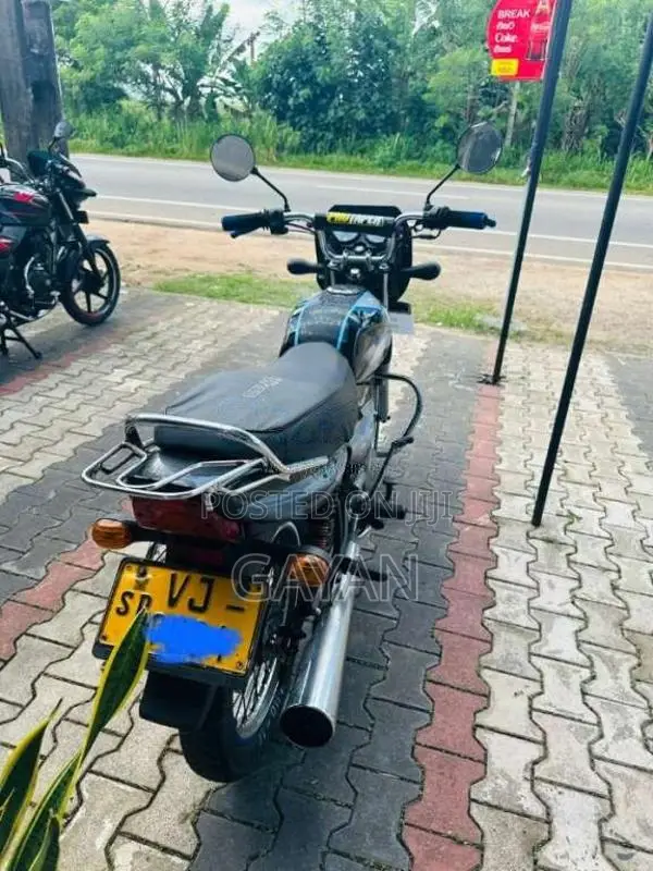 Bajaj CT-100 2009 Motorbike (Used)