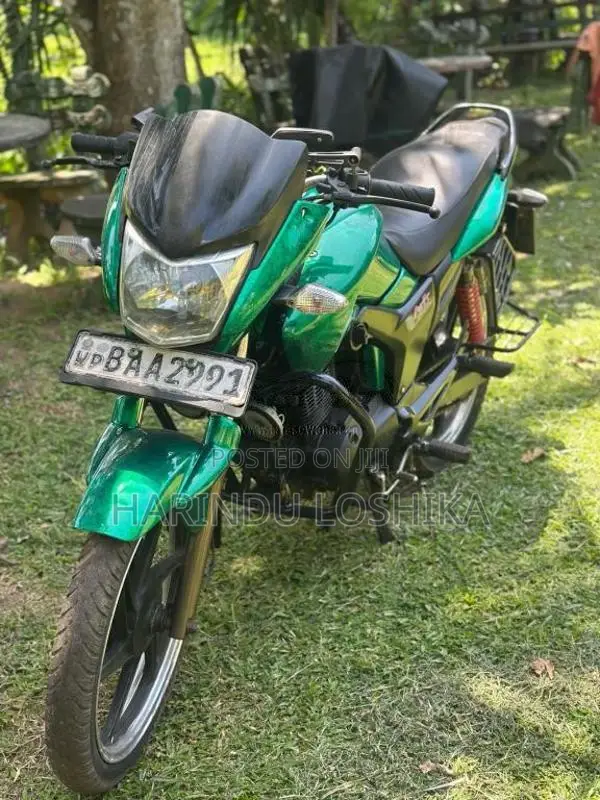 Hero Hunk 2013 Motorbike (Used)