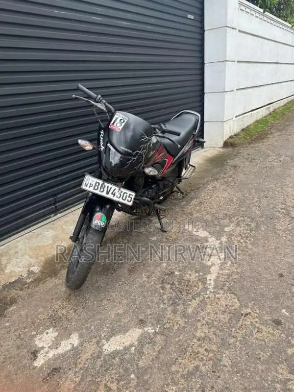 Hero-Honda Honda 2013 Motorbike (Used)