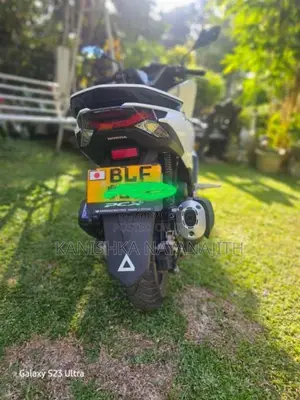 Honda Pcx 2025 Motorbike (Used)
